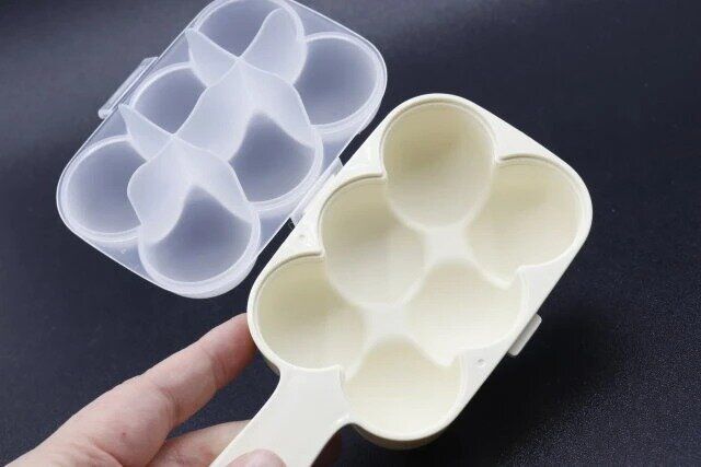 ダイソーのふってポン ふりふりごはんボール（6個用）1