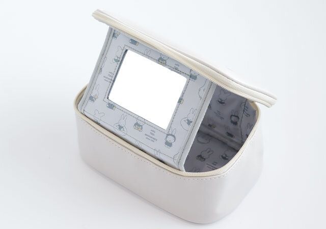 宝島社のリンネル9月号増刊付録のミッフィーのドレッサーポーチ3