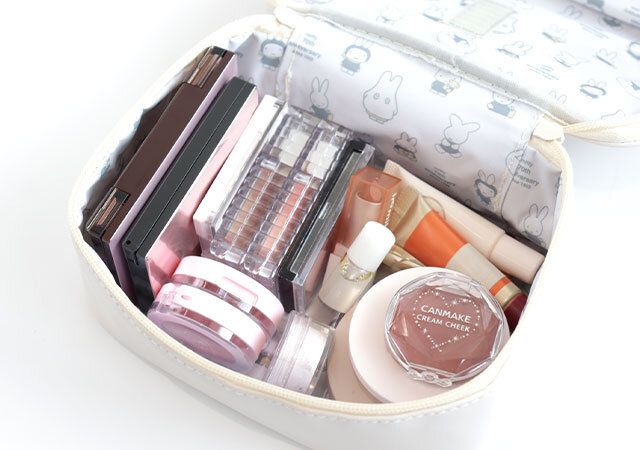 宝島社のリンネル9月号増刊付録のミッフィーのドレッサーポーチ5