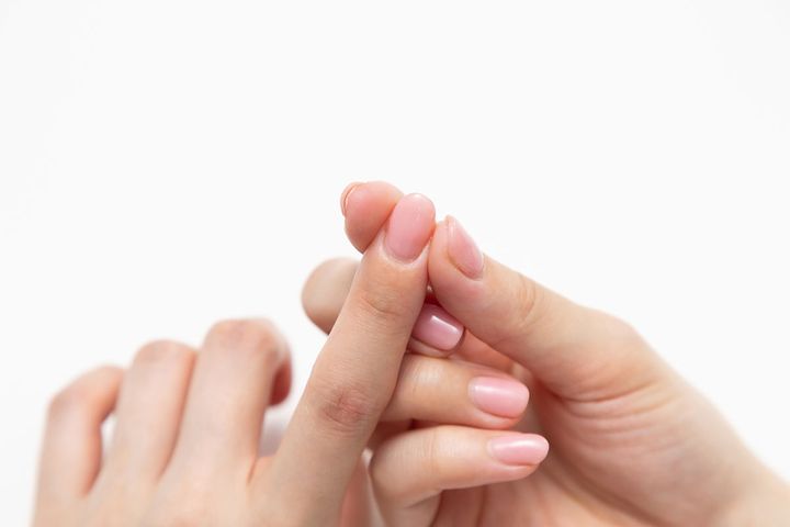 ４：爪のまわりにも忘れずに！