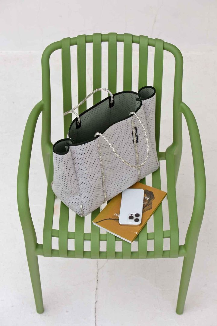 画像: バッグ「Flying Solo」￥53,900 出典：STATE OF ESCAPE 伊勢丹新宿店POPUP特設ページ