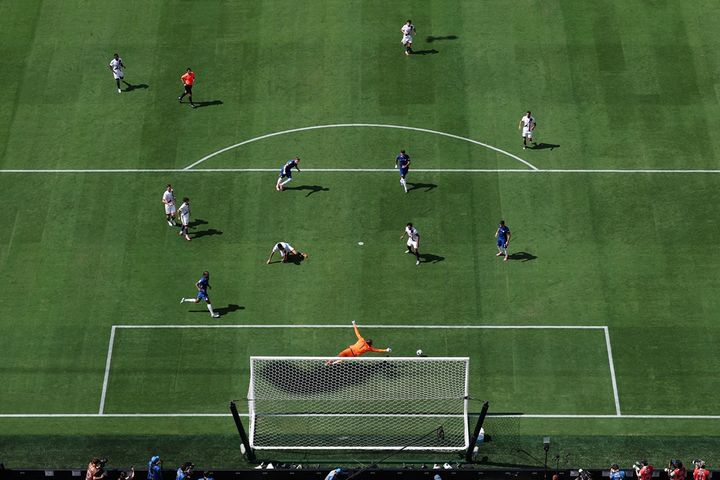 チェルシー優勝で幕を閉じたクラブW杯、世界的カメラマンチームに選んでもらった「決勝のベストショット」5選