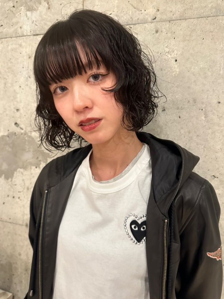 【2025最新】黒髪ボブで垢抜ける完全ガイド｜顔型別スタイル・オーダー方法・セット術を美容師が徹底解説