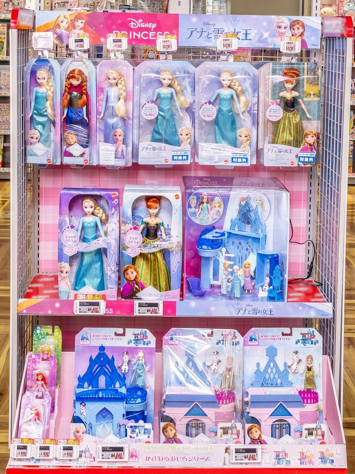 マテル ディズニー・アニメーション映画『アナと雪の女王』フローズンくじキャンペーン 店内