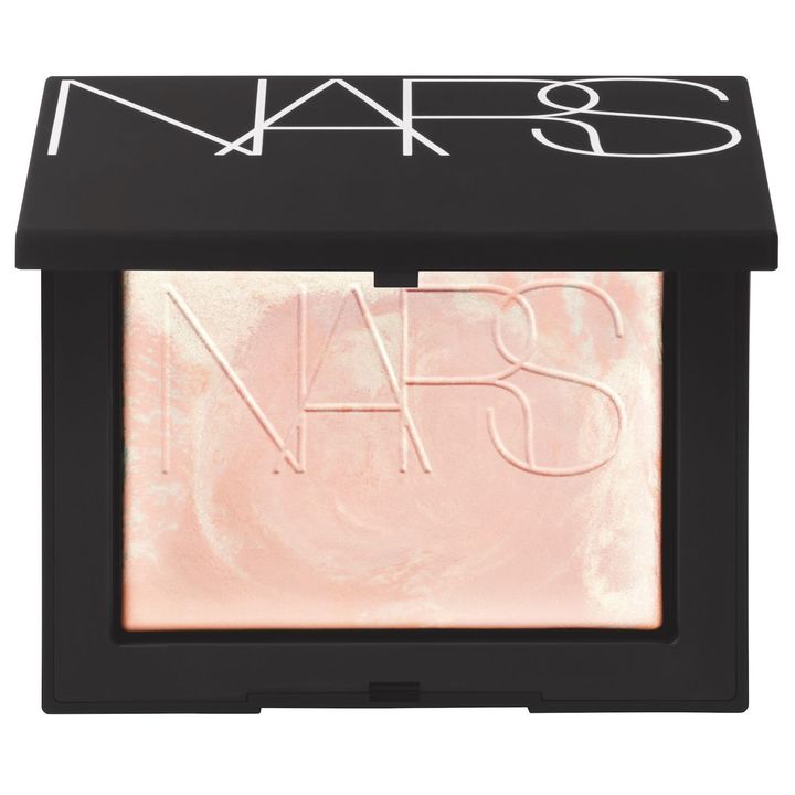 ライトリフレクティング プリズマティックパウダー 04454 ￥6,380（8月8日より限定発売）