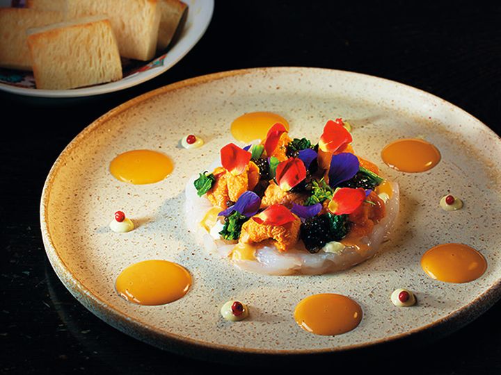 麻布十番『がいがい、』の「白エビと生うにとキャビアのセルクール仕立て」