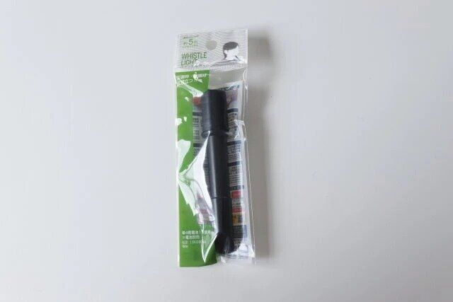 ダイソー ホイッスルライト パッケージ
