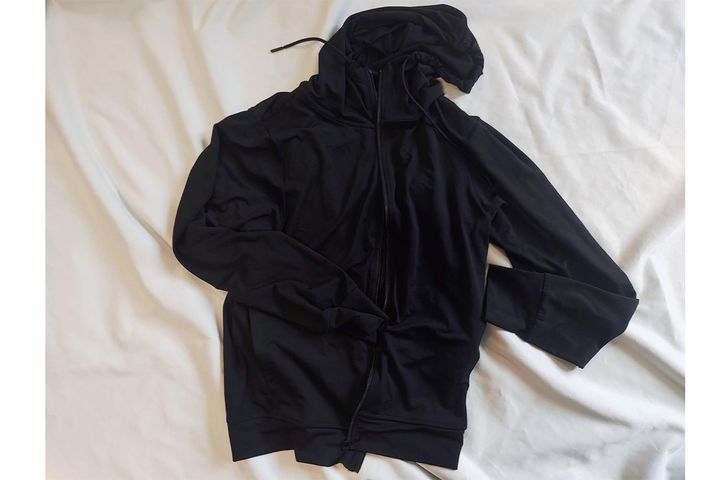 ユニクロ「エアリズム UVカットフルジップパーカ」税込み2990円