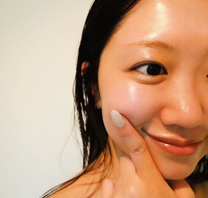 人気のブースター美容オイルが夏にぴったりな爽やかな香りで登場。ローヤルゼリーにわずか3％しか含まれない、ローヤルゼリーオイルを使用した人気アイテムに、天然精油でシトラスの香りをオン。