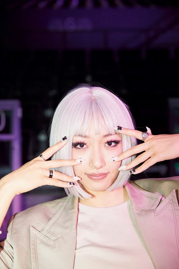 Benefit one MONOLIZメンバーkomomoの私服スナップ