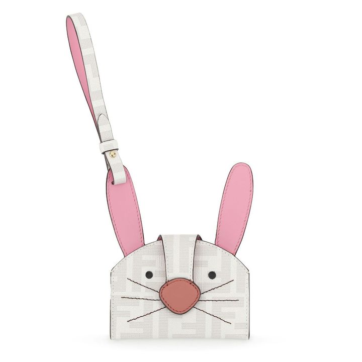 カードケース ¥71,500／FENDI