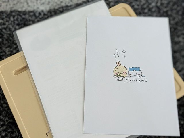 ちいかわの折りたたみテーブル