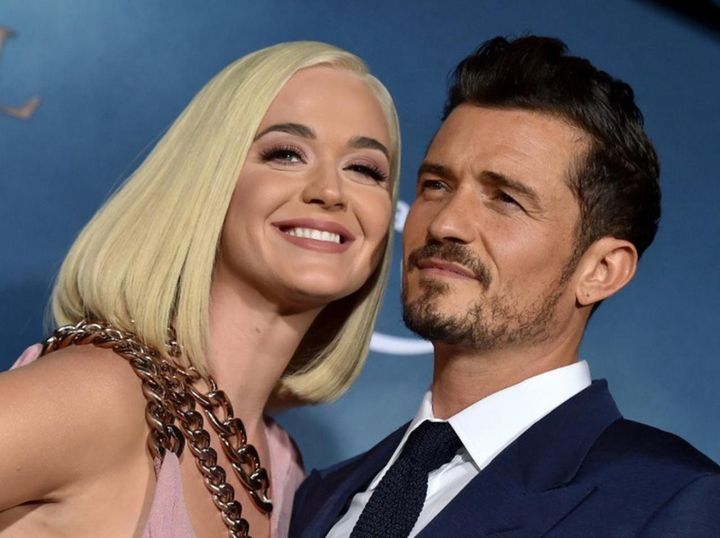 画像1: ミランダ・カーが夫とケイティ・ペリーのライブへ