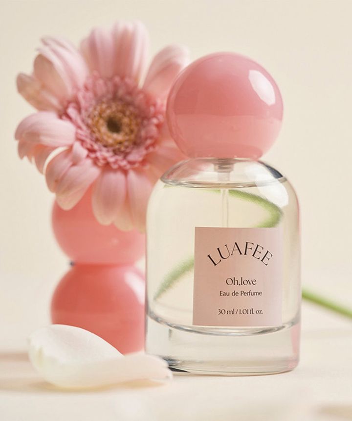 LUAFEEの香水「Oh, love」
