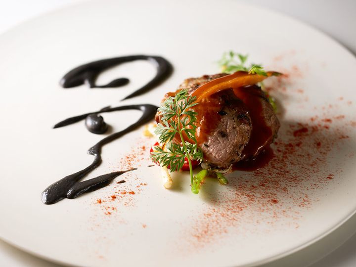 麻布十番『La Maison Confortable』の「乳飲み仔羊 イカ クスクス」