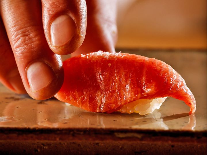 麻布十番『みつい』の「中トロ」