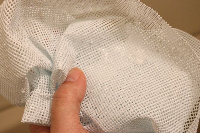 ダイソーのシリコーンボディタオルはしっかり泡立つ