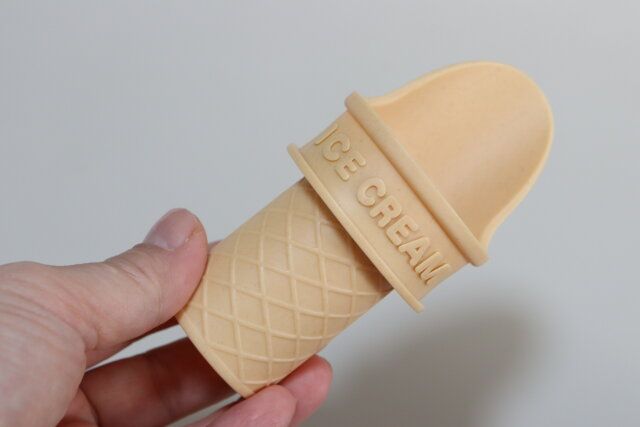 セリアのアイスクリームコーンホルダー