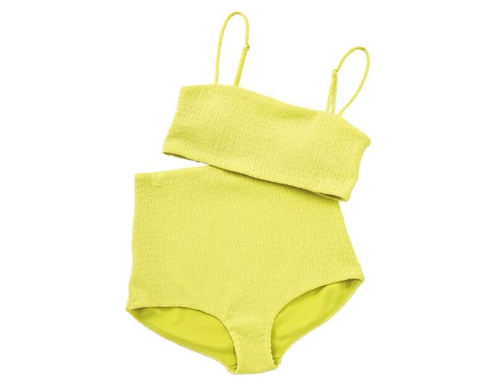 ミラ オーウェンの水着