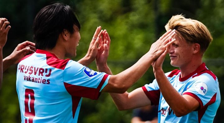 26歳日本代表FWがついに笑った！？「彼の笑顔は滅多に見られない光景」と海外紙が注目