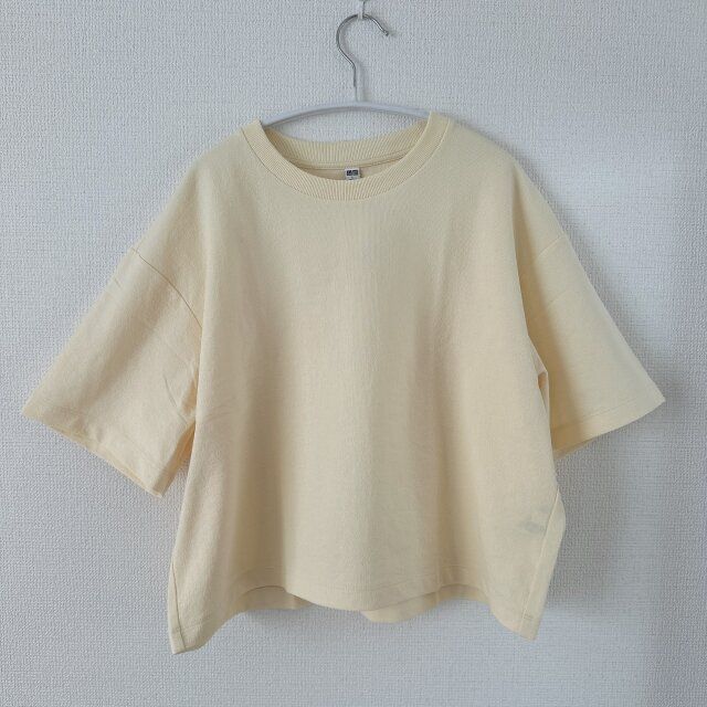 ユニクロ テクスチャージャージーT YELLOW