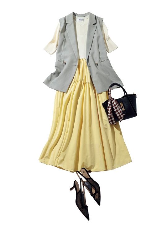 レイヤード風の着こなしが叶うワンピで夏の通勤を華やかに