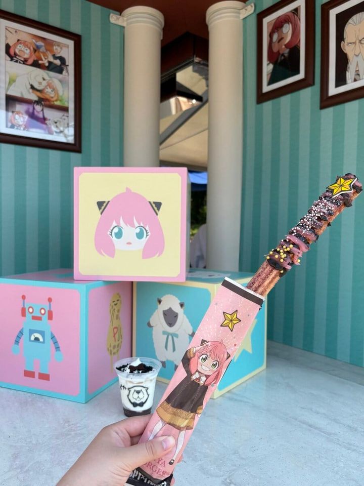 USJ×スパイファミリー ベリーエレガント！！アーニャのステラ・チュリトス～ストロベリー＆ラズベリー味～