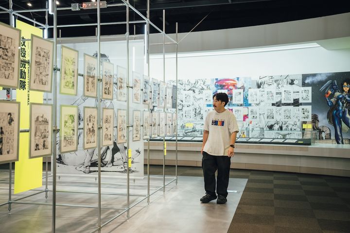 空間デザインは〈トラフ建築設計事務所〉の鈴野浩一が担当