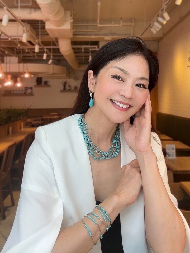 fashion :setaichiro、deuxieme classeほか denim：yanuk jewelry : S by MARTIN bag：loewe、maisonmargiela shoes & pumps：ginzayoshinoya、fitfit、huntarboots