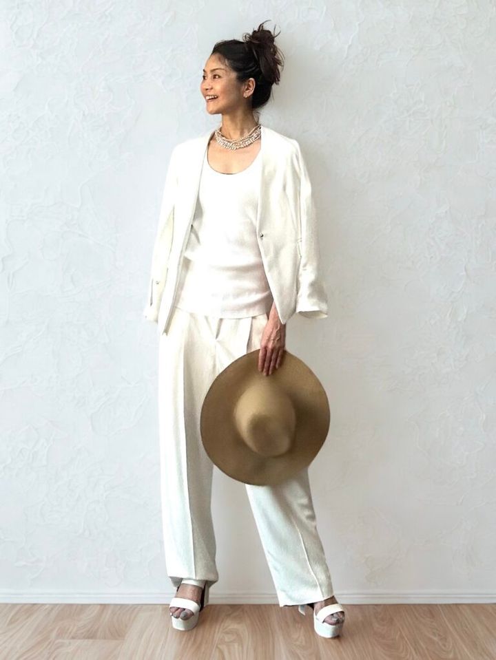 ⻨わら帽⼦と合わせて夏らしく