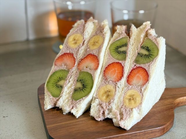 アサイーフルーツスプレッド フルーツサンド