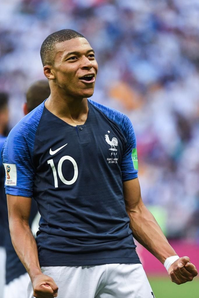 大失敗と紙一重！W杯1年前の「ビッグクラブ移籍」が成功した5名