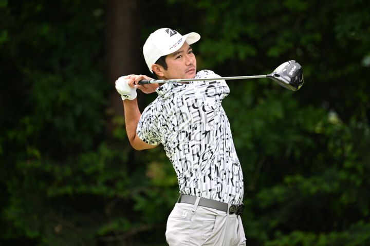 下半身の安定感が生む「ブレないインパクト」とは？連続写真で解説！