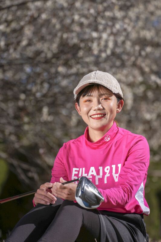 春の〝難芝アプローチ”の打ち方！「番手・大」「振り幅・小」が正解