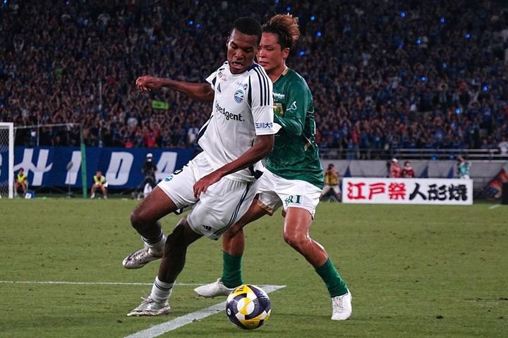 「ギリギリ勝てたという試合内容だった」日本代表MFが攻守で存在感を示してチームの5連勝に貢献