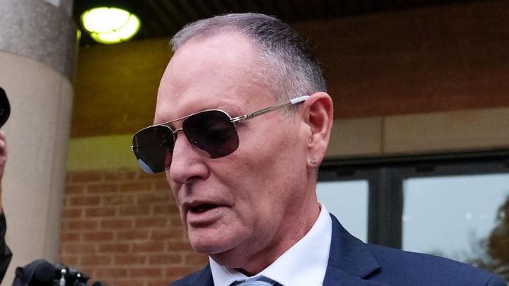 58歳の破天荒レジェンド、集中治療室に緊急搬送…意識が半分ない状態で友人が発見