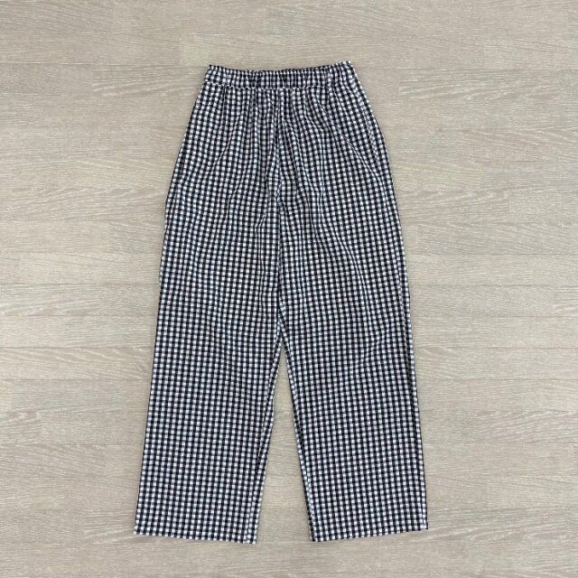 しまむらのギンガムチェックイージーパンツ