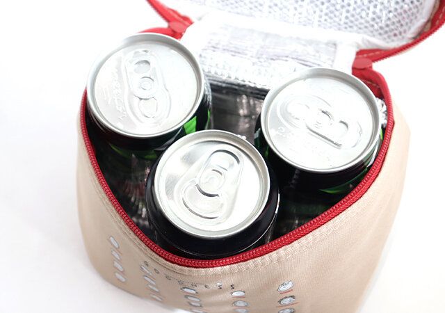 実用例 缶が3本入る
