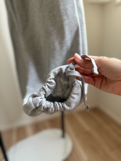 裾はドローコード付き