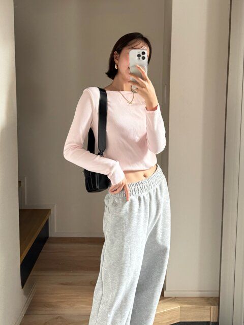 女性らしいヘルシーコーデ