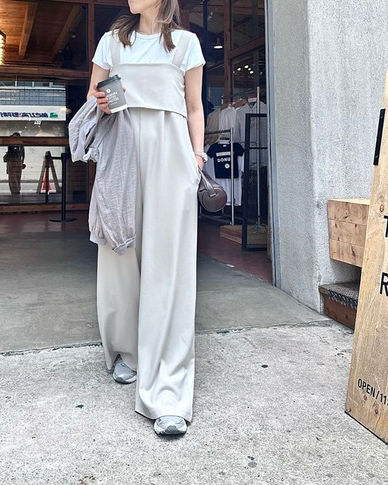 UNIQLOのホワイトの「エアリズムソフトクロップドT」