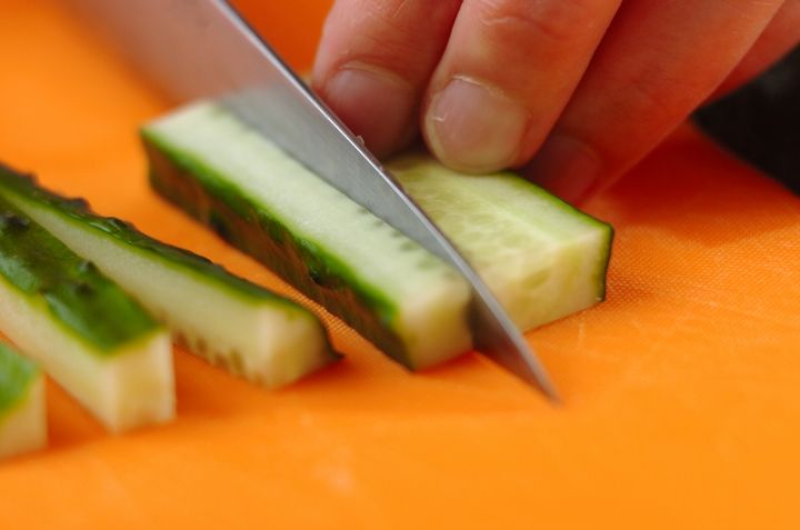 キュウリの中華風の下準備1