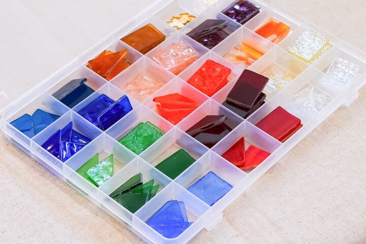 長崎の旅の思い出に、光と遊ぶステンドグラス体験を「yonne_04」で