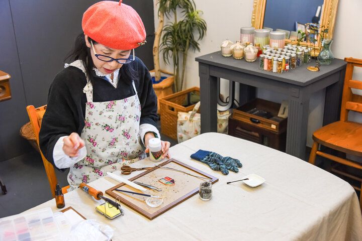 長崎の旅の思い出に、光と遊ぶステンドグラス体験を「yonne_04」で