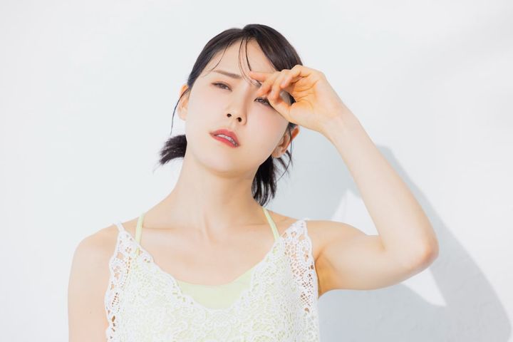 熱中症による頭痛が生じたときに市販の頭痛薬を飲むリスクとは？