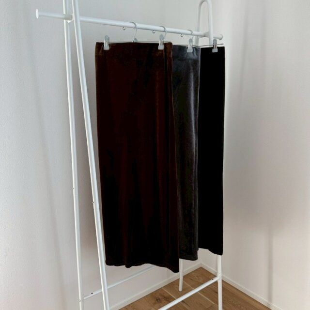 しまむらのベロアナロースカート