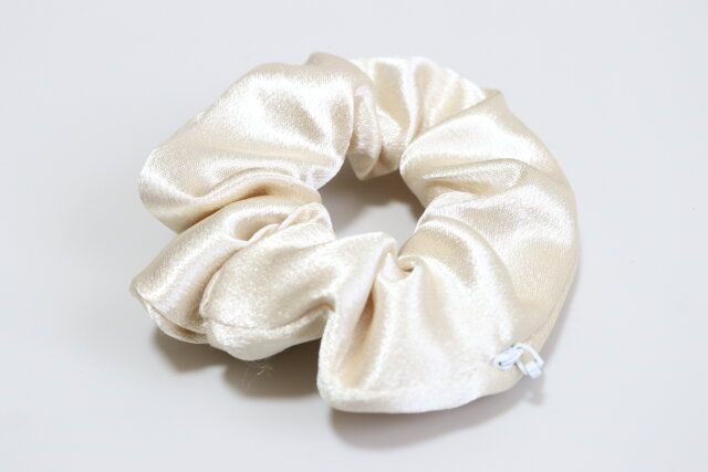 セリア ポケット付きシュシュ