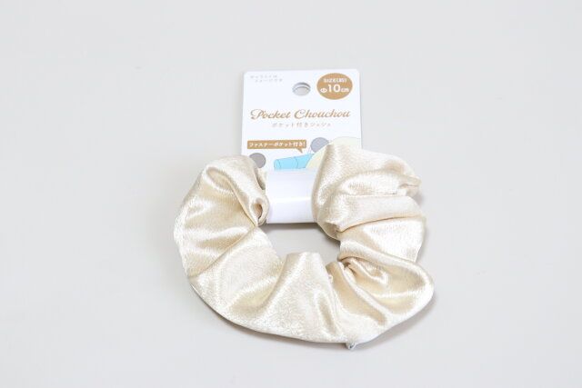 セリア ポケット付きシュシュ パッケージ