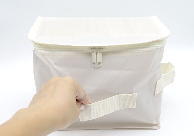 ダイソー シアー収納袋 引き手 正面