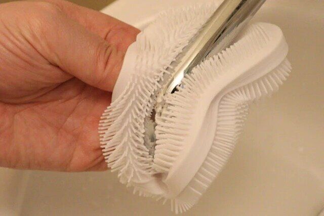 ダイソー 柔らかシリコーン掃除ブラシ